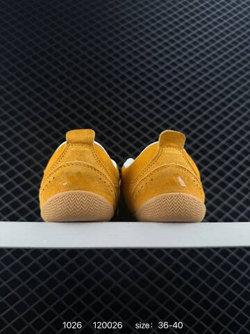 Other Adidas URBAN REVERIE 80 CHAMPION Lifestyle (BS-77494)