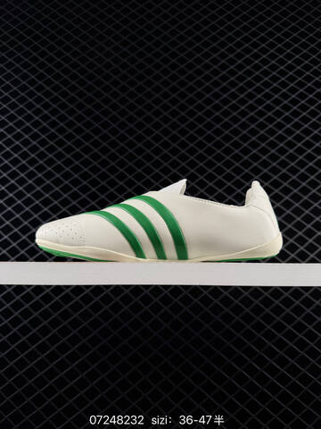 Other Adidas Pharrell Williams VIRGINIA VARIO FLAT EARTHER Kl7668 LD 8232 S Lifestyle (BS-74806)