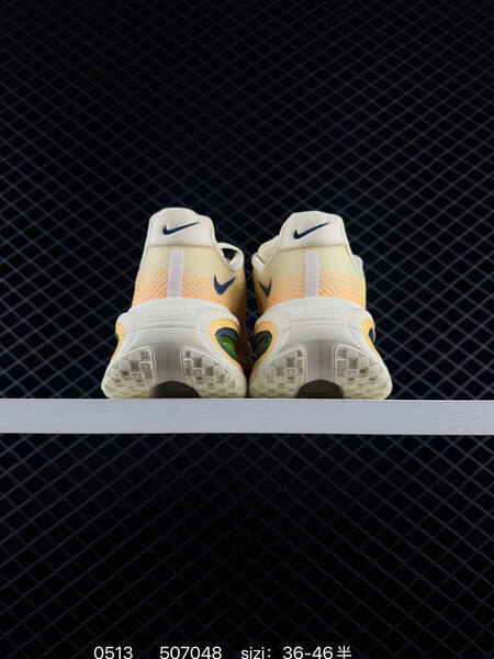 Nike VOMERO PREMIUM ReactX Air Zoom lifestyle