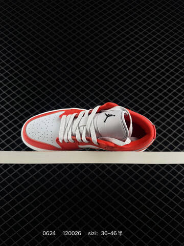 Nike AIR JORDAN 1 LOW SE Lifestyle (BS-70615)
