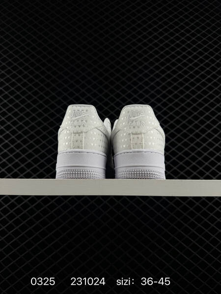 Nike AIR FORCE 1 07 lifestyle