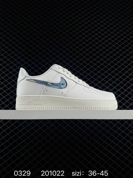 Nike Air Force 1 07 lifestyle