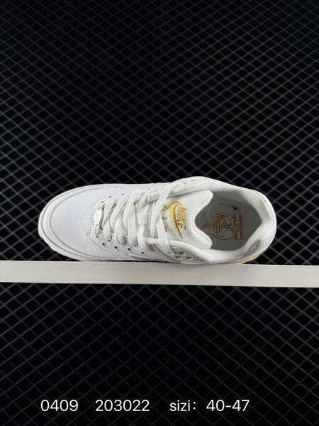 Nike Air Max BW OG White with metallic gold accents EU 40-47 lifestyle