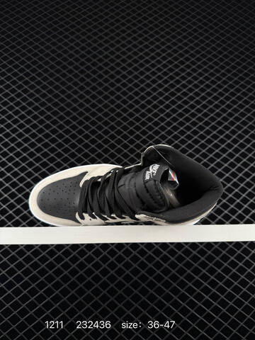 Jordan Air Jordan 1 Retro High OG 555088 115 Light Grey Black White EU 36-47 Basketball Shoe - Unisex (BS-80079)