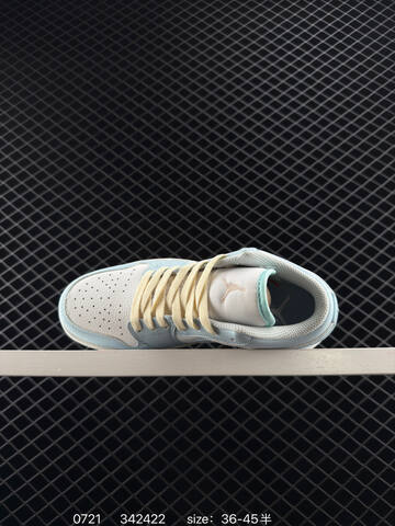 Jordan Air Jordan 1 Low Light Blue White Cream EU 36-45 Sneaker - Unisex (BS-81031)