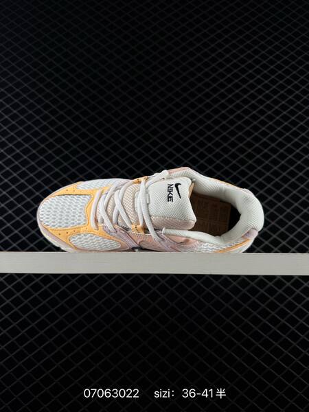 Nike V5 Runner white pink yellow black EU 36-41 running