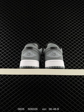 Nike AIR JORDAN 1 LOW Lifestyle (BS-70970)