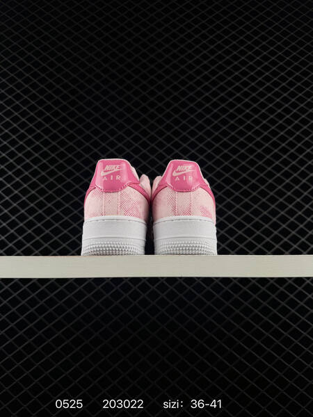 Nike Air Force 1 07 Low light pink hot pink white EU 36-41 lifestyle