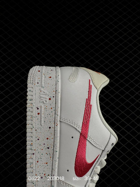Nike AIR FORCE 1 07 lifestyle