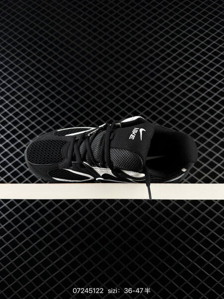 Nike V5 RNR black white EU 36-47 running