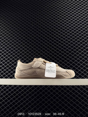 Other DT Adidas FOS URBAN REVERIE Lifestyle (BS-77781)