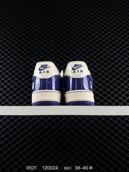 Nike Air Force 1 07 navy blue cream white EU 36-45 skate