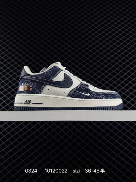 Nike SB Dunk Low S lifestyle
