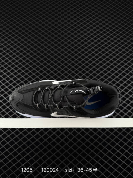 Nike Zoom Vomero Roam black white 36-45 running lifestyle