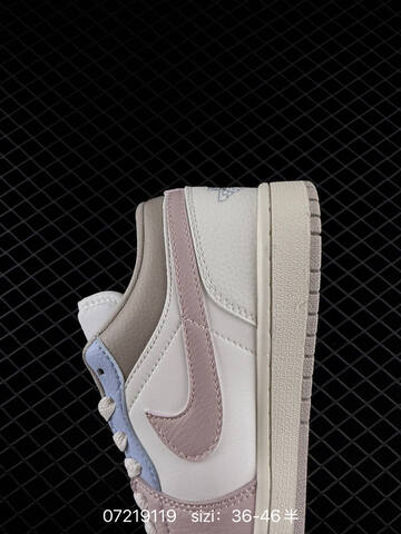 Nike Air Jordan 1 Retro Low OG AIR JORDAN 1 IV3219 36 36 5 37 5 38 38 5 39 40 40 5 41 Lifestyle - Unisex (BS-78941)