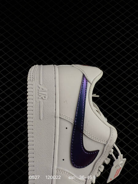 3A Nike AIR FORCE1 07 LV8 IQ040 lifestyle