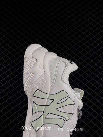 MLB Bigball Chunky Embo 3 Off White Black EU 35-45 Sneaker Casual Sneakers - Unisex