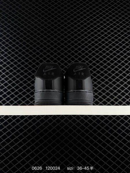 Nike Air Force 1 07 Posite Fl Max triple black EU 36-45 sneaker
