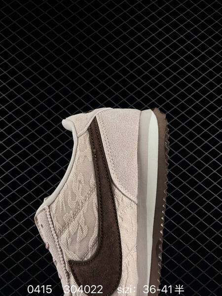 Nike Classic Cortez Light beige with dark brown swoosh brown outsole EU 36-41 5 lifestyle