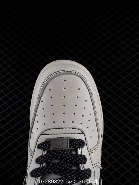Nike Air Force 1 07 LV8 off white black EU 36-45 skate