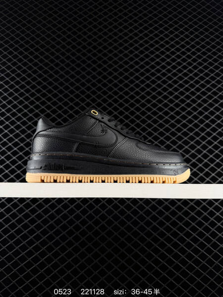 Nike Air Force 1 Low Luxe 1982 lifestyle