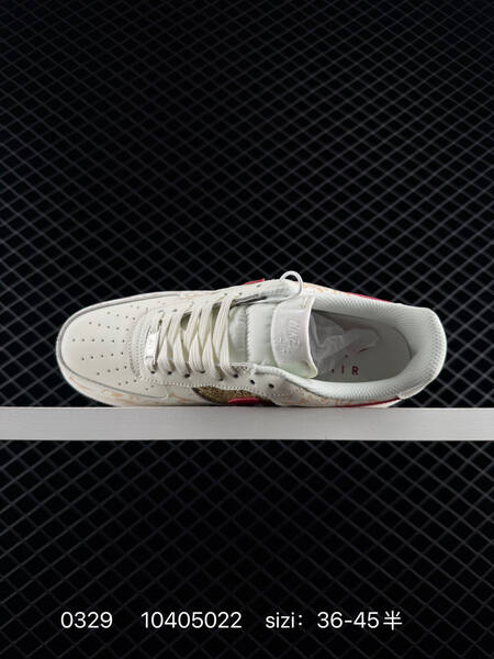 NIKE AIR FORCE 1 07 DD8959-100 lifestyle
