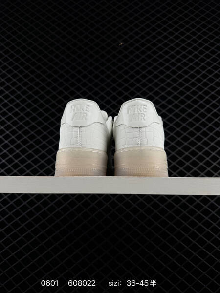 Nike Air Force 1 07 white off white EU 36-45 skate