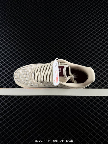 Nike Air Force 1 07 light beige burgundy white EU 36-45 lifestyle
