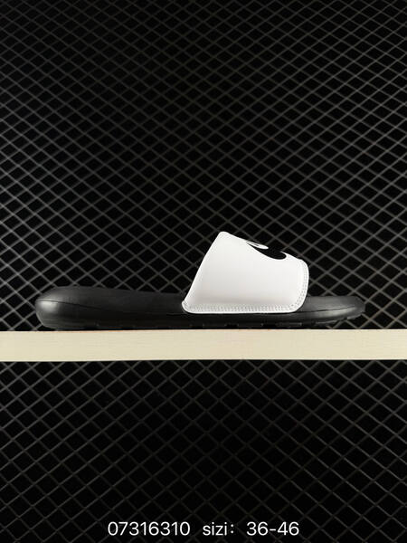 Nike Benassi Swoosh black white EU 36-46 casual