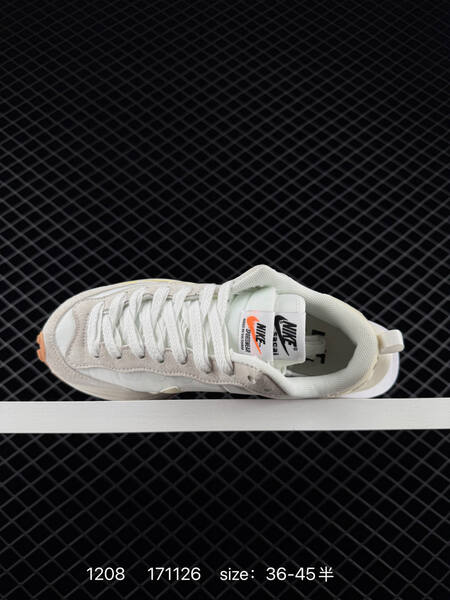 Nike sacai x VaporWaffle off white cream with gum sole EU 36-45 5 lifestyle