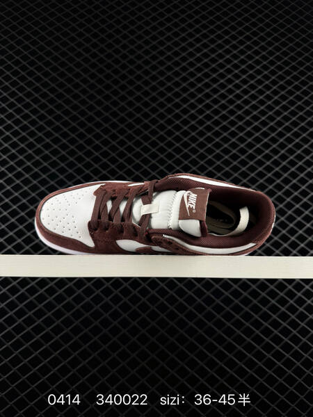 Nike Dunk Low Sail Brown Suede white brown with gold mini swoosh EU 36-45 half sizes available skate lifestyle