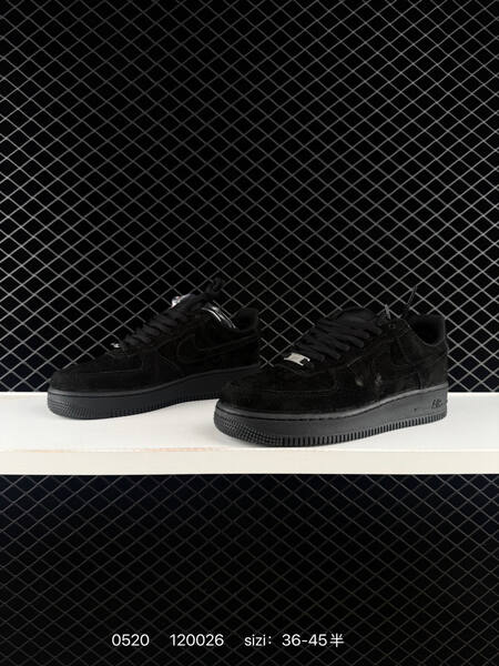 Nike Air Force 1 07 Low all black EU 36-45 skate