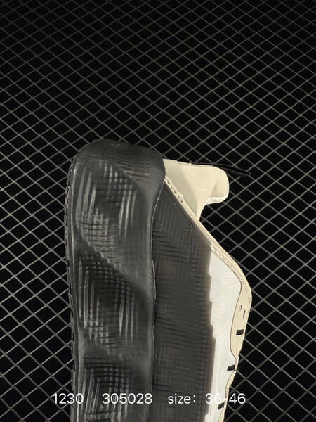Nike Ava Rover black cream 36-46 lifestyle