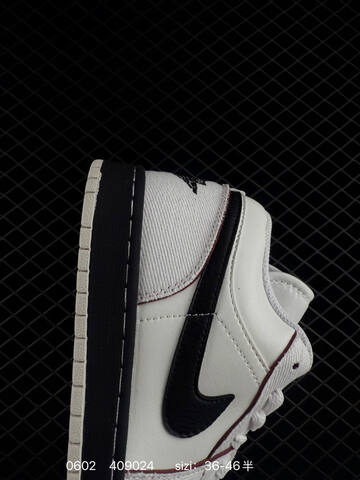 Nike AIR JORDAN 1 LOW SE Lifestyle (BS-71039)