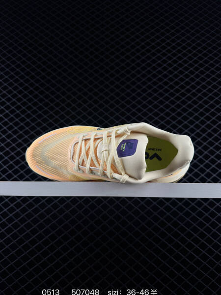 Nike VOMERO PREMIUM ReactX Air Zoom lifestyle