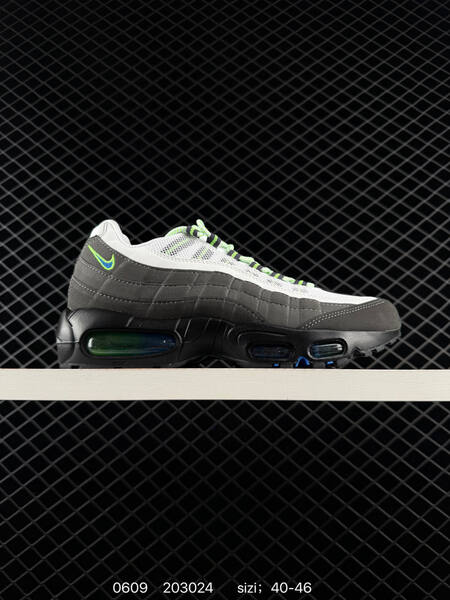 NIKE AIR MAX 95 TT IR1473 Size 40 41 42 lifestyle