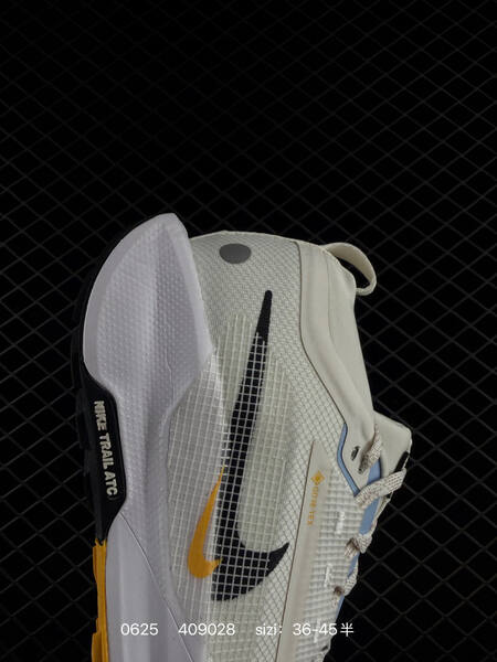 Nike REACTX PEGASUS TRAIL 5 GTX off white light blue black white EU 36-45 trail shoe
