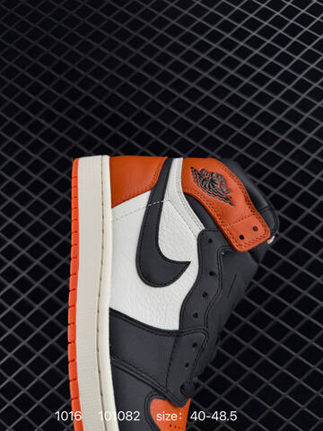 Jordan Air Jordan 1 Retro High OG DZ5485 008 Black Orange Sail White EU 40-48 5 Basketball Shoe - Men's (BS-80513)