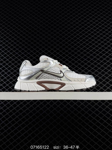 Nike V5 RNR silver white burgundy black brown EU 36-47 running