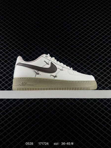NIKE AIR FORCE 1 07 LV8 II1549 Size 36 lifestyle