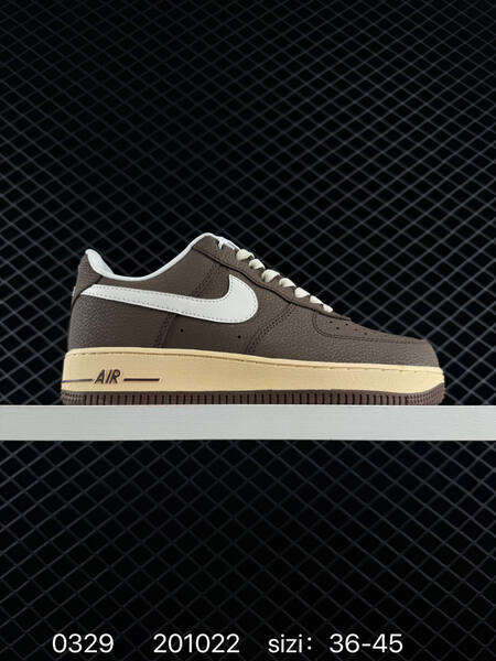 Nike Air Force 1 07 lifestyle