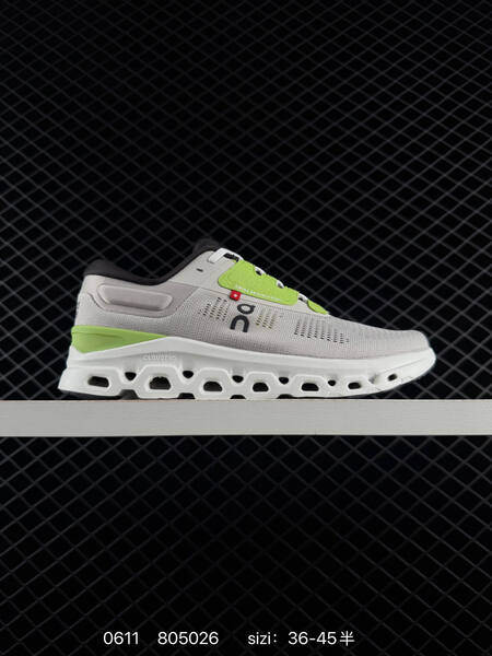 On Cloudstratus black white EU 36-45 running