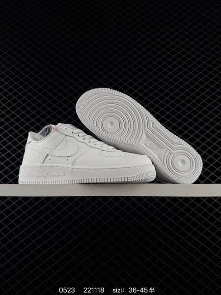 Nike Air Force 1 07 lifestyle