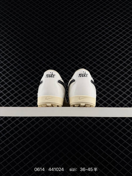 Nike Astro Grabber sail black cream white EU 36-45 lifestyle