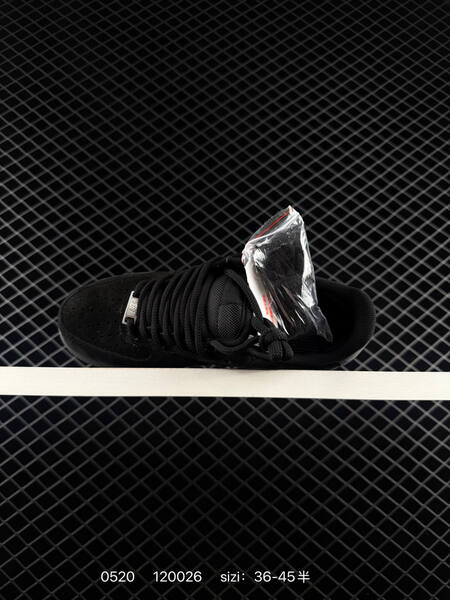 Nike Air Force 1 07 Low all black EU 36-45 skate