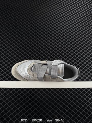Other Adidas FOS URBAN REVERIE Lifestyle (BS-77450)
