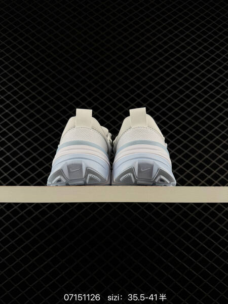 Nike V2K Run white silver light blue EU 35 5-41 running
