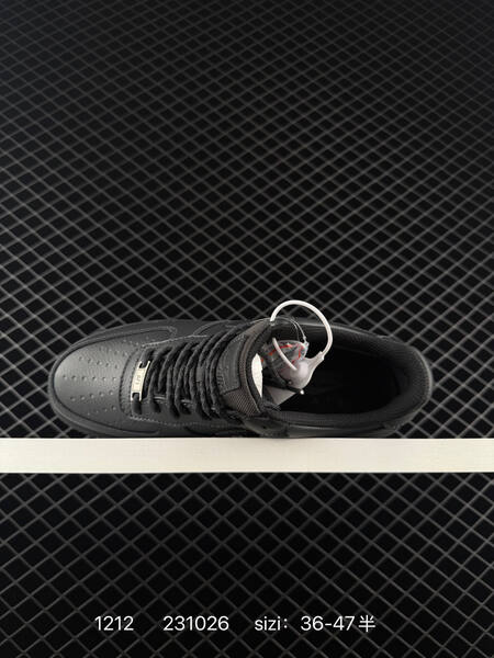 Nike Air Force 1 07 Low Triple Black EU 36-47 5 lifestyle