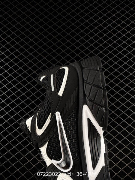 Nike Air Zoom Vomero 5 black white EU 36-47 running