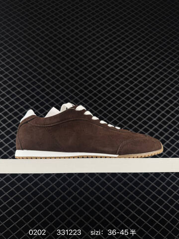 Alo Yoga Runner Low Sneaker 1 1 Replica High-end Men s And Women s Fashion Sports Running And Basketball Shoes Up To 95 Off Retail During The Current Promotion Casual Lifestyle Sneakers (BS-88225)